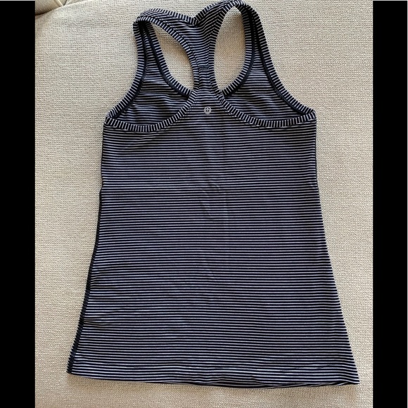 LULULEMON Racerback Like New - Picture 2 of 2